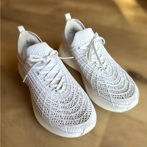 APL Women's Cream Athletic Shoes